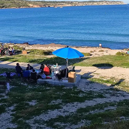 Beachfront Seaview Haven: Malta's Coastal Retreat * Mellieha