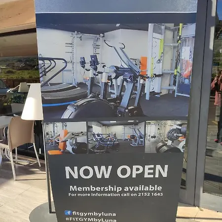 Beachfront With Seaviews No56 Award Winner Unbeatable Location For Closeness To The Sea Ideal For Guests Looking For Winter Spring And Autumn Breaks In Sunny Malta Also Ideal For Coastal Hikers Lägenhet Mellieħa