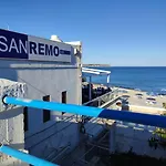 Beachfront With Seaviews No56 Award Winner Unbeatable Location For Closeness To The Sea Ideal For Guests Looking For Winter Spring And Autumn Breaks In Sunny Malta Also Ideal For Coastal Hikers Lejlighed Mellieħa