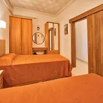 Lejlighed Beachfront With Seaviews No56 Award Winner Unbeatable Location For Closeness To The Sea Ideal For Guests Looking For Winter Spring And Autumn Breaks In Sunny Malta Also Ideal For Coastal Hikers *