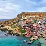 Lejlighed Beachfront With Seaviews No56 Award Winner Unbeatable Location For Closeness To The Sea Ideal For Guests Looking For Winter Spring And Autumn Breaks In Sunny Malta Also Ideal For Coastal Hikers Mellieħa