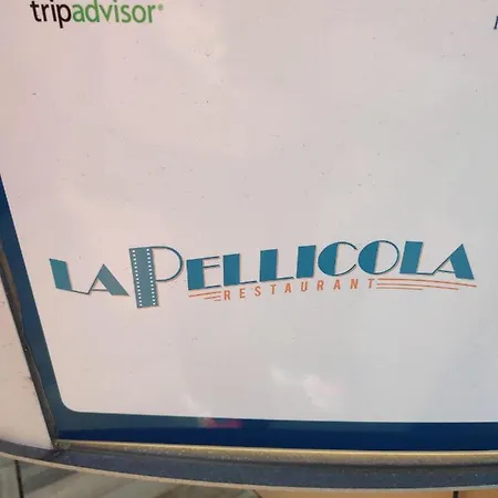 Beachfront With Seaviews No56 Award Winner Unbeatable Location For Closeness To The Sea Ideal For Guests Looking For Winter Spring And Autumn Breaks In Sunny Malta Also Ideal For Coastal Hikers *