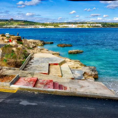 Beachfront With Seaviews No56 Award Winner Unbeatable Location For Closeness To The Sea Ideal For Guests Looking For Winter Spring And Autumn Breaks In Sunny Malta Also Ideal For Coastal Hikers * Mellieħa
