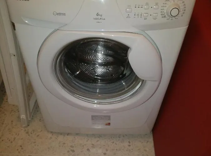 Beachfront With Seaviews No56 Award Winner Unbeatable Location For Closeness To The Sea Ideal For Guests Looking For Winter Spring And Autumn Breaks In Sunny Malta Also Ideal For Coastal Hikers Διαμέρισμα *