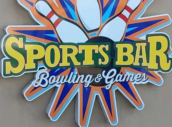 Beachfront Seaview Haven: Malta's Coastal Retreat Mellieha