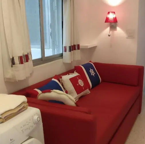 Beachfront Seaview Haven: Malta's Coastal Retreat * Mellieha