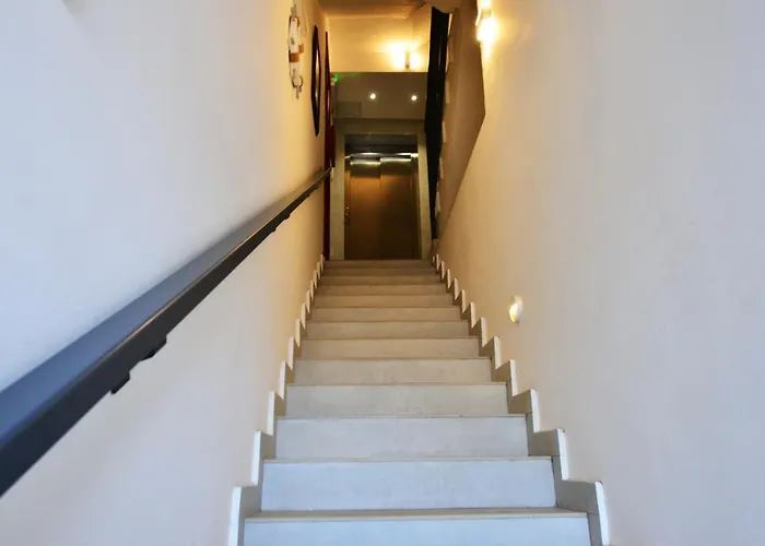 Διαμέρισμα Beachfront With Seaviews No56 Award Winner Unbeatable Location For Closeness To The Sea Ideal For Guests Looking For Winter Spring And Autumn Breaks In Sunny Malta Also Ideal For Coastal Hikers Mellieħa