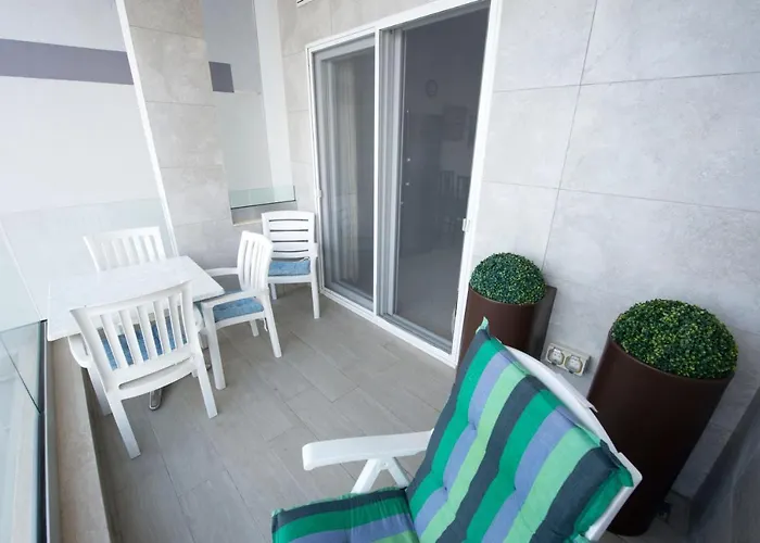 Beachfront With Seaviews No56 Award Winner Unbeatable Location For Closeness To The Sea Ideal For Guests Looking For Winter Spring And Autumn Breaks In Sunny Malta Also Ideal For Coastal Hikers Mellieħa