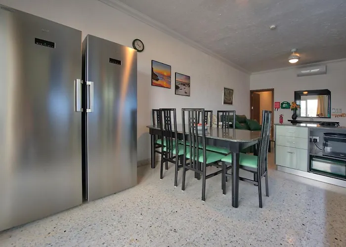 Beachfront With Seaviews No56 Award Winner Unbeatable Location For Closeness To The Sea Ideal For Guests Looking For Winter Spring And Autumn Breaks In Sunny Malta Also Ideal For Coastal Hikers *