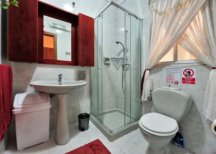 Beachfront With Seaviews No56 Award Winner Unbeatable Location For Closeness To The Sea Ideal For Guests Looking For Winter Spring And Autumn Breaks In Sunny Malta Also Ideal For Coastal Hikers Appartement *