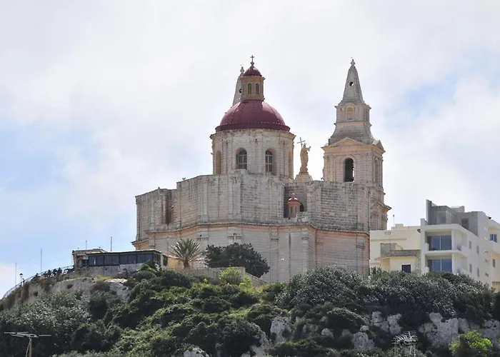 Beachfront With Seaviews No56 Award Winner Unbeatable Location For Closeness To The Sea Ideal For Guests Looking For Winter Spring And Autumn Breaks In Sunny Malta Also Ideal For Coastal Hikers